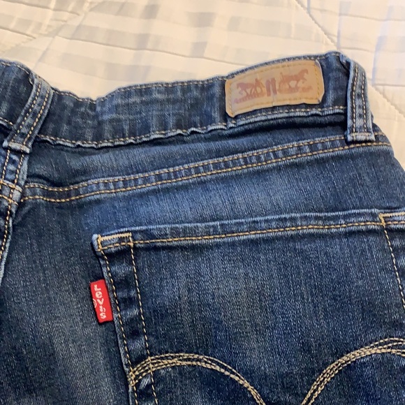 Levi’s  women’s Mid Rise Skinny Jeans - Picture 7 of 11